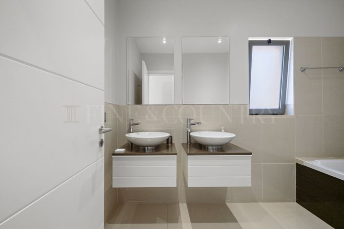 Image No.18-2 Bed Apartment for sale