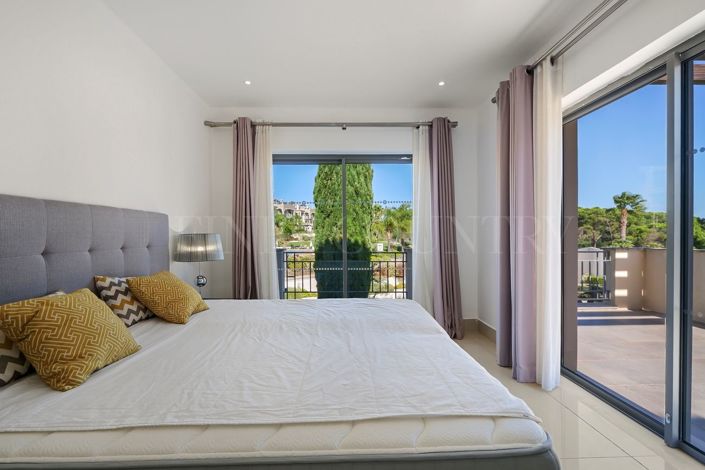 Image No.22-2 Bed Apartment for sale