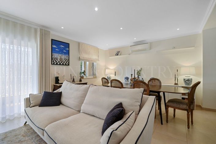 Image No.11-3 Bed Townhouse for sale