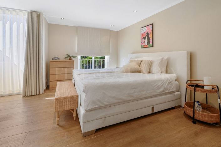 Image No.34-3 Bed Townhouse for sale