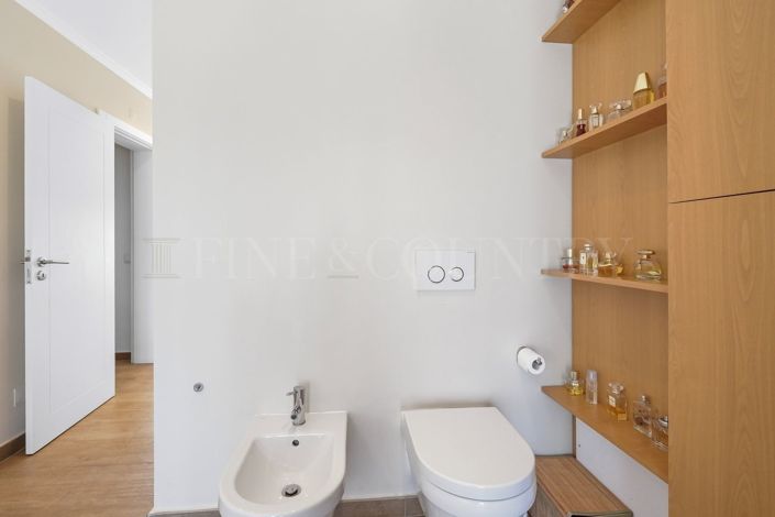 Image No.43-3 Bed Townhouse for sale