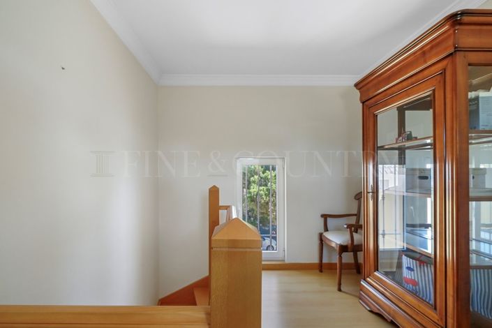 Image No.49-3 Bed Townhouse for sale