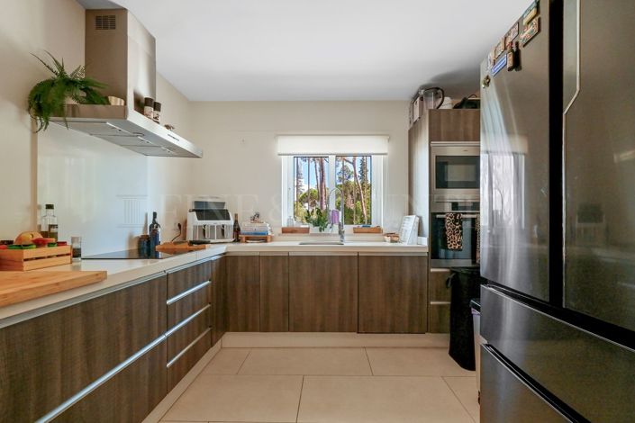 Image No.6-3 Bed Townhouse for sale