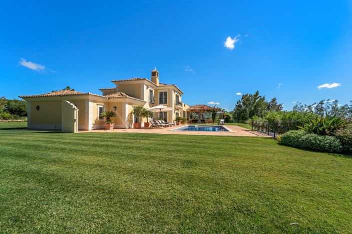 Image No.57-4 Bed Property for sale