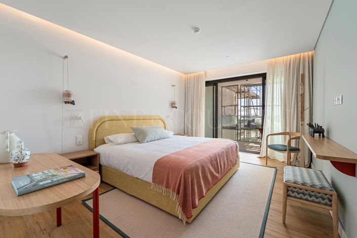 Image No.22-4 Bed Penthouse for sale