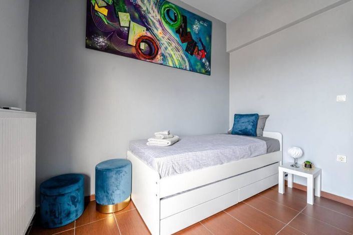 Image No.15-2 Bed House for sale