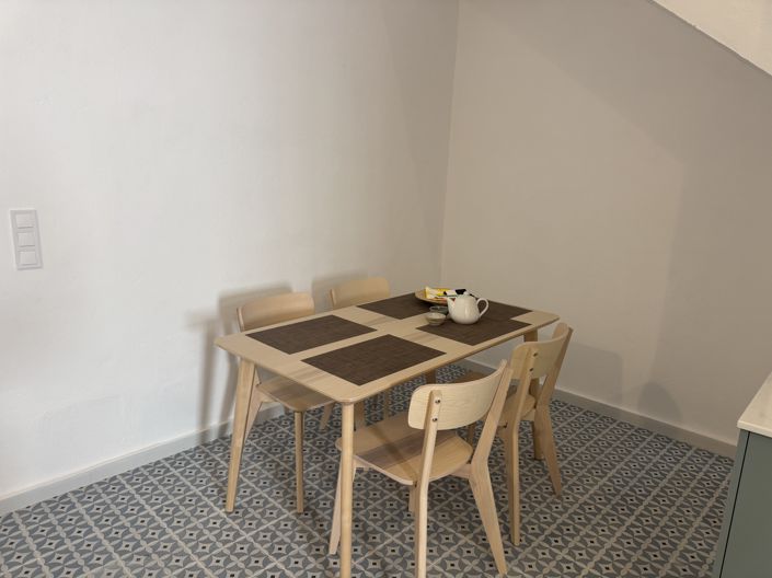 Image No.12-2 Bed House for sale