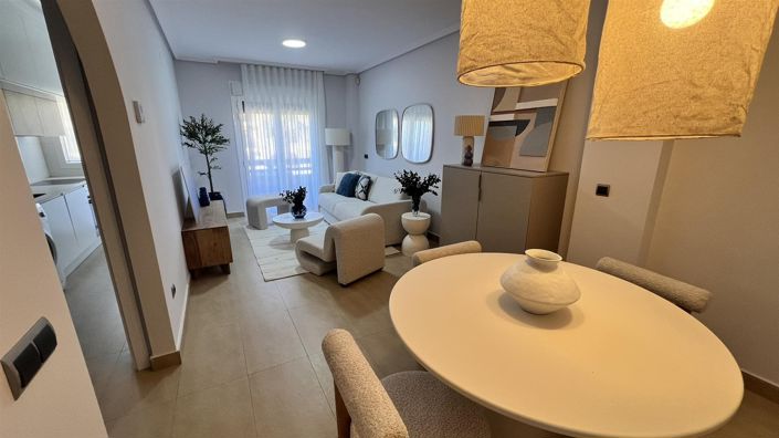 Image No.2-2 Bed Property for sale