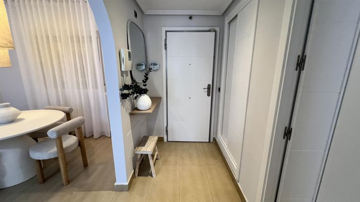 Image No.9-2 Bed Property for sale