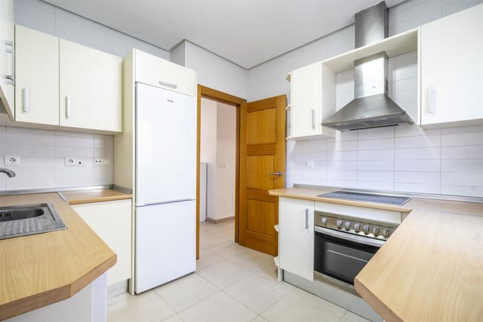 Image No.3-2 Bed Villa for sale