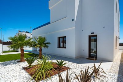 49236luxuryspacious4bedroomvillasinentrenaran