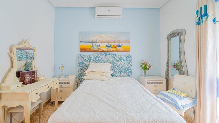 Image No.16-3 Bed Townhouse for sale