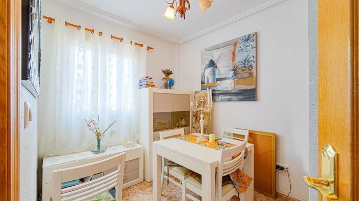 Image No.18-3 Bed Townhouse for sale
