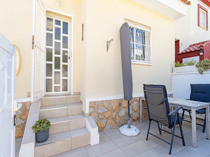 Image No.14-3 Bed Townhouse for sale