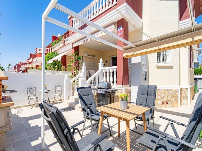 Image No.8-3 Bed Townhouse for sale
