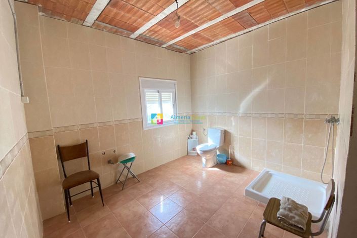 Image No.17-Casa de campo con 4 dormitorios en venta
