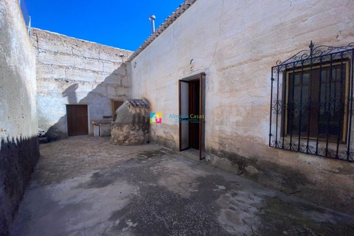 Image No.20-Casa de campo con 3 dormitorios en venta