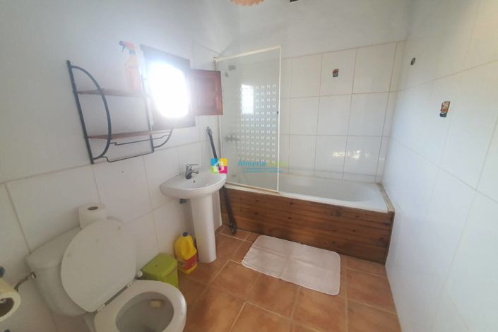 Image No.15-4 Bed Villa for sale