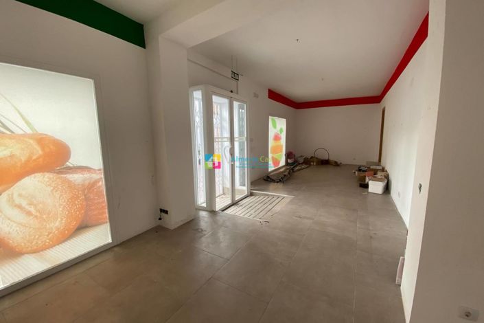 Image No.19-6 Bed Townhouse for sale