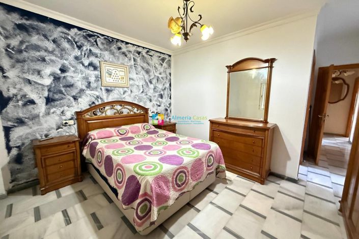 Image No.11-5 Bed Villa for sale
