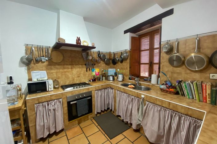 Image No.5-2 Bed Townhouse for sale