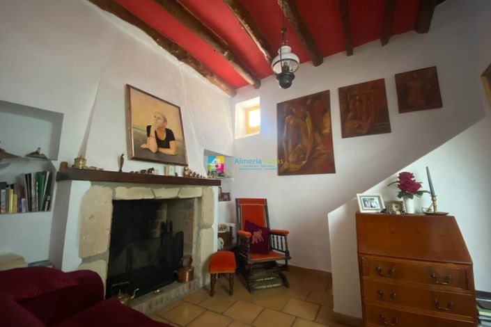 Image No.9-2 Bed Townhouse for sale
