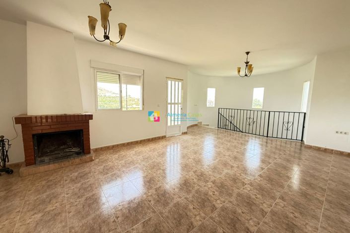 Image No.6-3 Bed Villa for sale