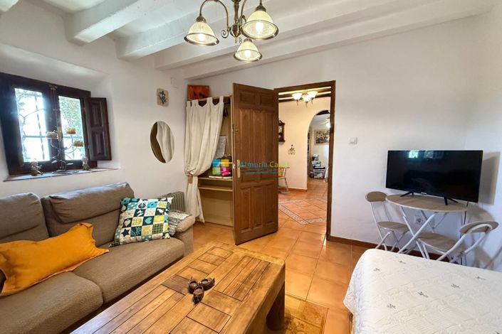 Image No.11-5 Bed Townhouse for sale