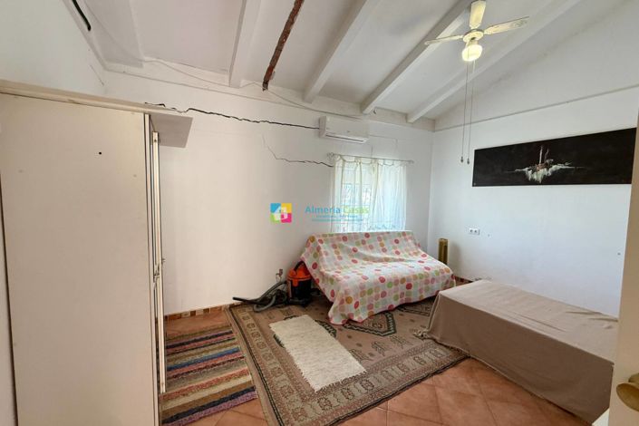 Image No.20-5 Bed Country House for sale