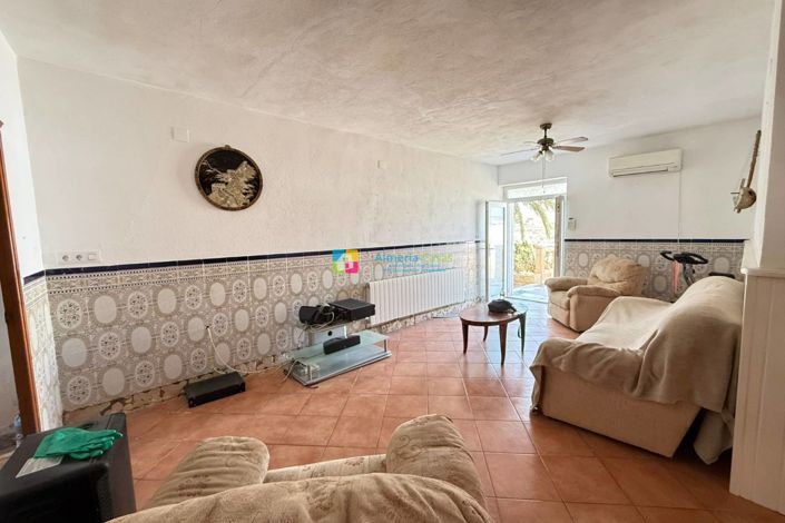 Image No.9-5 Bed Country House for sale