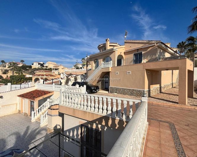 Image No.23-5 Bed Property for sale