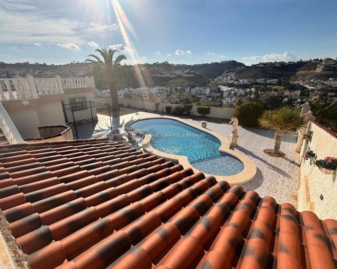 Image No.32-5 Bed Property for sale
