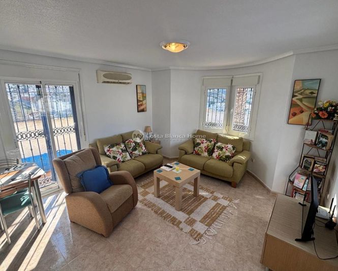 Image No.7-5 Bed Property for sale
