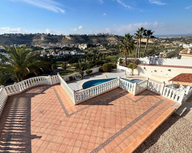 Image No.43-5 Bed Property for sale