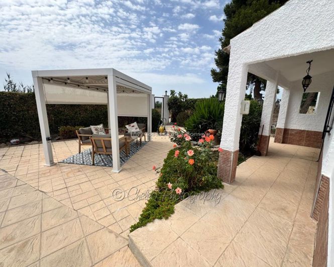 Image No.27-3 Bed Country House for sale