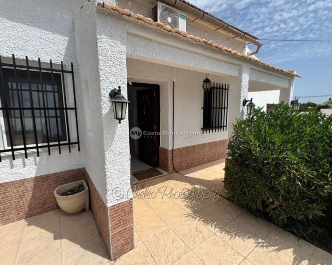 Image No.29-3 Bed Country House for sale
