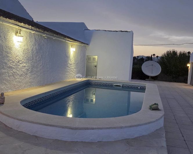 Image No.36-3 Bed Country House for sale