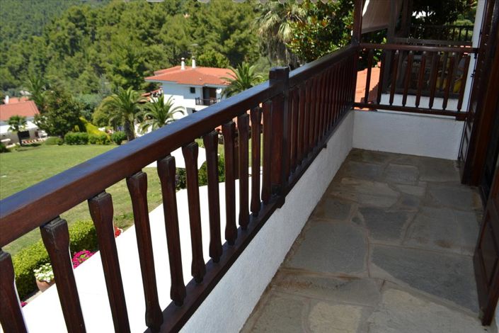 Image No.20-4 Bed Maisonette for sale