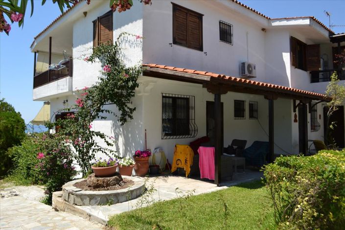 Image No.30-4 Bed Maisonette for sale