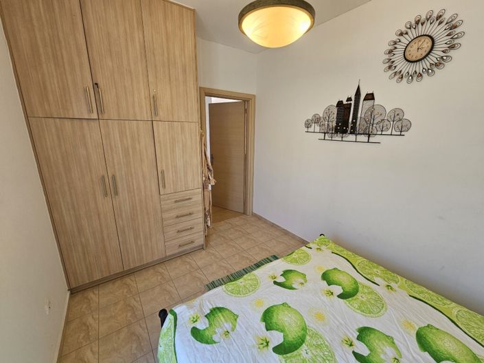 Image No.17-2 Bed Property for sale