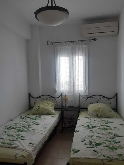 Image No.20-2 Bed Property for sale