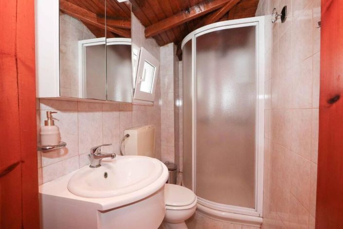 Image No.14-4 Bed Property for sale