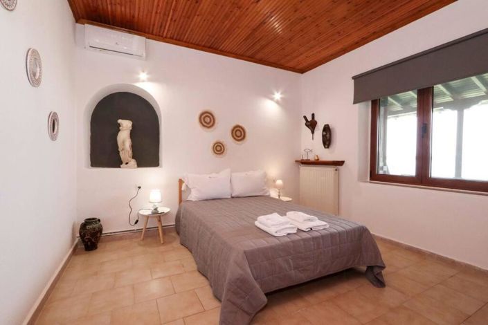Image No.7-4 Bed Property for sale