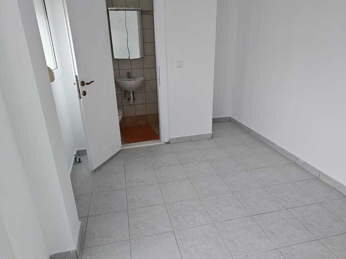 Image No.5-Maisonette de 3 chambres à vendre