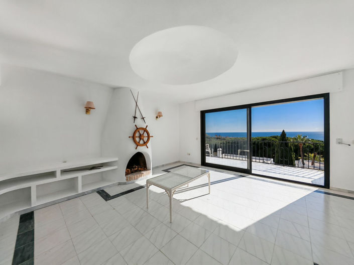Image No.4-2 Bed Townhouse for sale