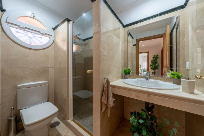 Image No.24-3 Bed Villa for sale
