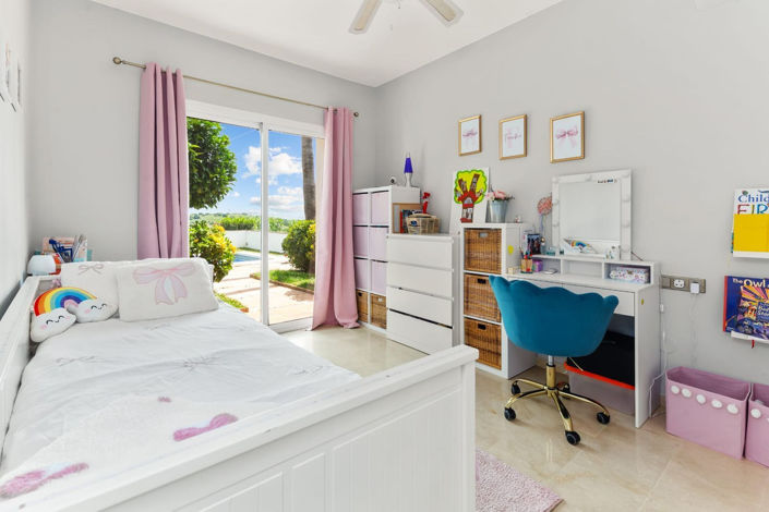 Image No.20-3 Bed Villa for sale