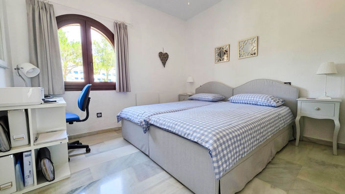 Image No.16-3 Bed Townhouse for sale