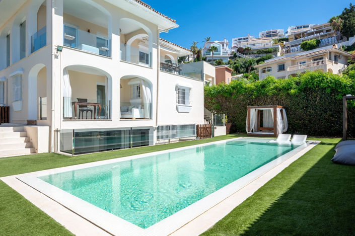 Image No.2-5 Bed Villa for sale