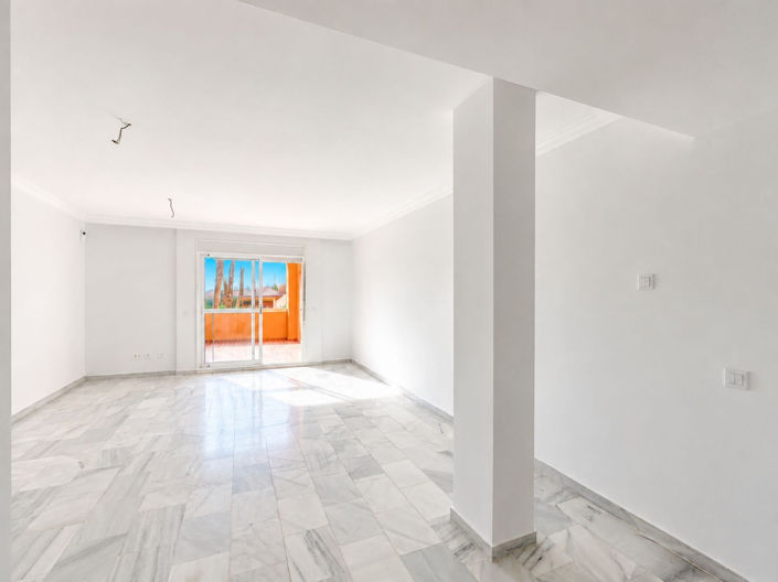 Image No.8-3 Bed Apartment for sale